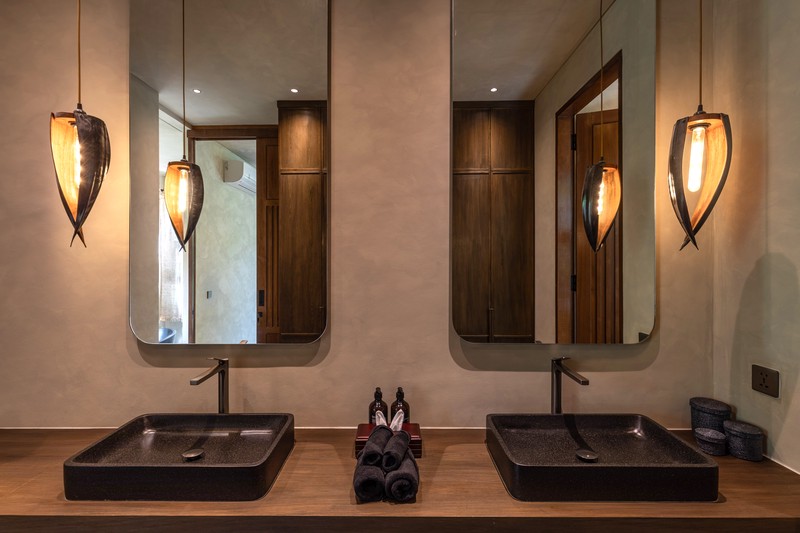 Leasehold - Refined Island Sanctuary - Spacious 5BR Villa Designed for Luxury Living