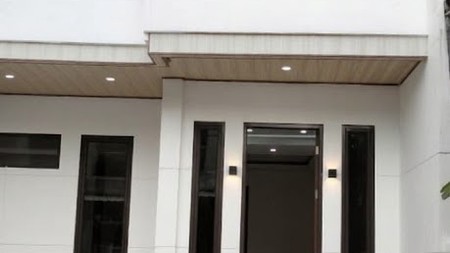 RUMAH SIAP HUNI AKSES 2 MOBIL DI GRAHA RAYA, TANGERANG SELATAN
