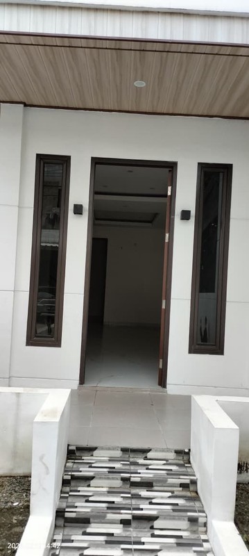 RUMAH SIAP HUNI AKSES 2 MOBIL DI GRAHA RAYA, TANGERANG SELATAN