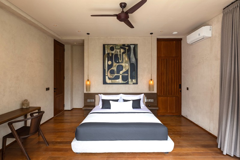 Leasehold - Tropical Luxury Living - Elegant 6 Bedroom Villa with Private Pool & Gym