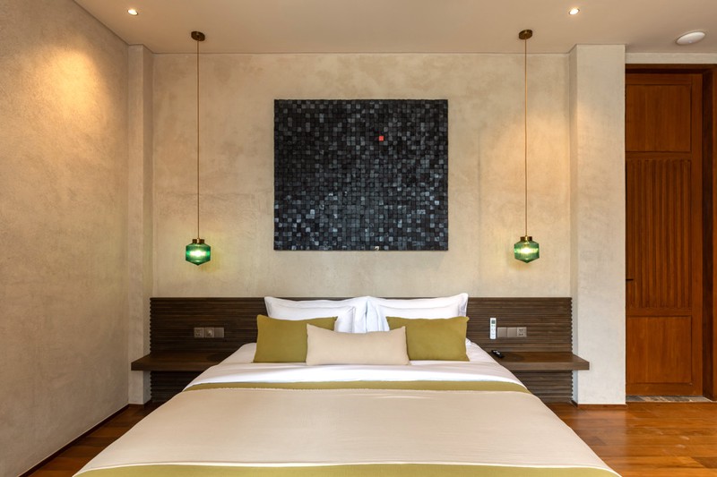 Leasehold - Tropical Luxury Living - Elegant 6 Bedroom Villa with Private Pool & Gym