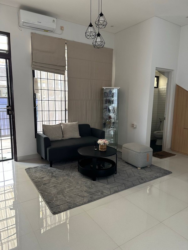 Rumah Siap Huni dengan Hunian Nyaman dan Asri di @Pamulang