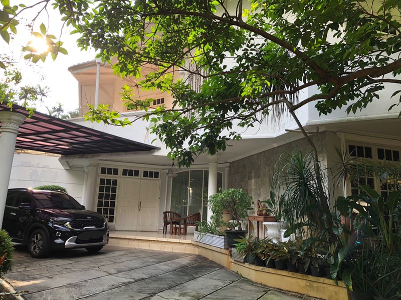 Rumah Mewah Kawasan Elite, Di Kebayoran Baru