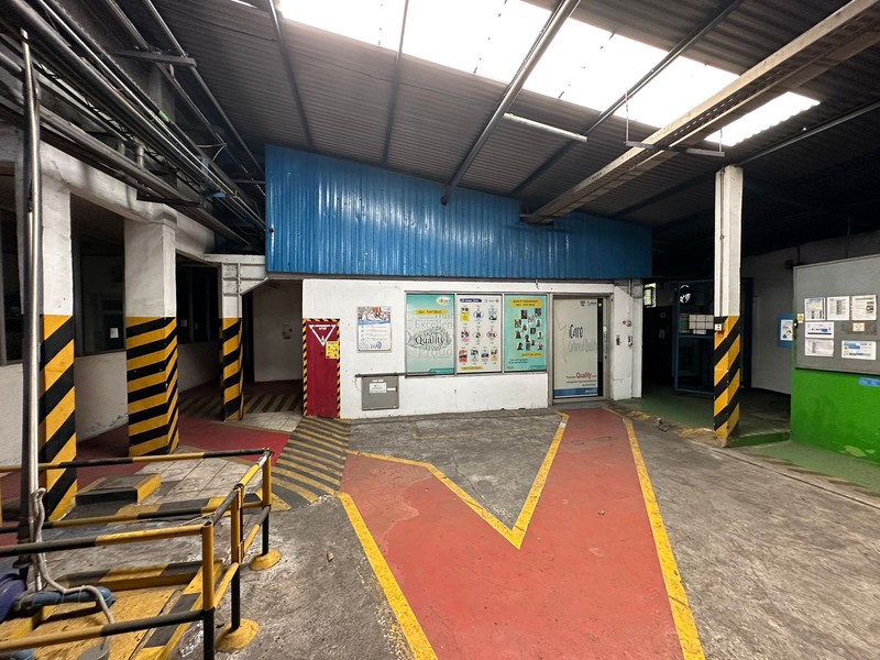 PABRIK STRATEGIS JL. RAYA BEKASI KM 27 - PRIME AREA MEDAN SATRIA! Cocok Ruko, Showroom, Retail & Mixed-Use - Potensi ROI Tinggi