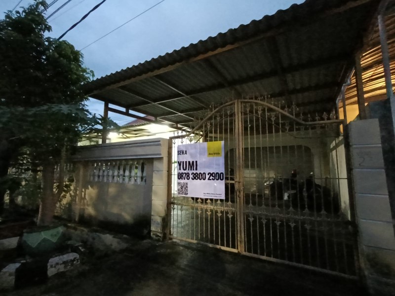 Disewakan Rumah Luas Cocok untuk usaha Home Industri Rungkut Asri Barat