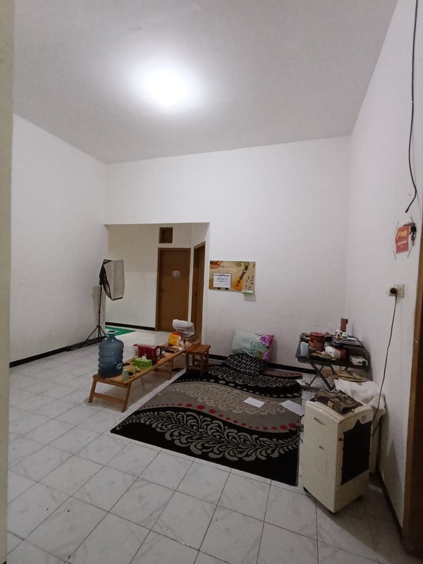 Disewakan Rumah Luas Cocok untuk usaha Home Industri Rungkut Asri Barat