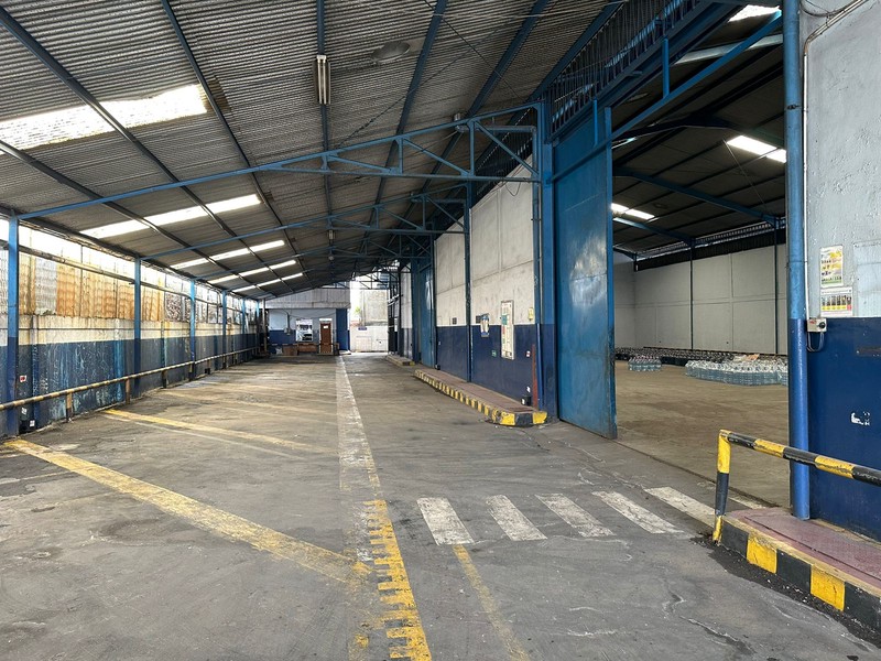 GUDANG PREMIUM JL. RAWA DOMBA, DUREN SAWIT - STRATEGIS & SIAP OPERASIONAL!