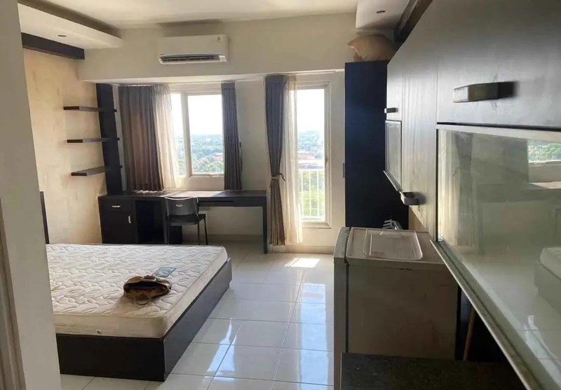 Apartemen Universitas Ciputra Tower Berkeley View Pool