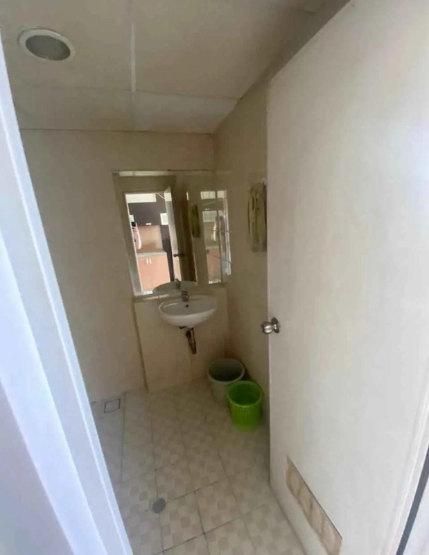 Apartemen Universitas Ciputra Tower Berkeley View Pool