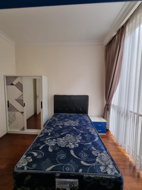 Rumah Pakuwon Indah Fully Furnished Cluster Larizembassy Pakuwon Indah Golf Surabaya Barat