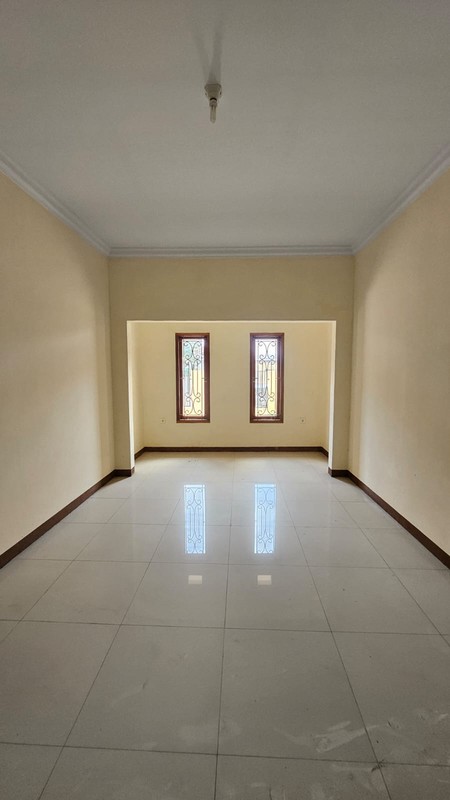 Rumah Bagus Di Jl Damai Kav PDK Pesanggrahan Jakarta Selatan