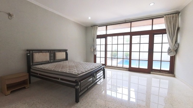 Rumah Jl Sekolah Duta, Pondok Indah