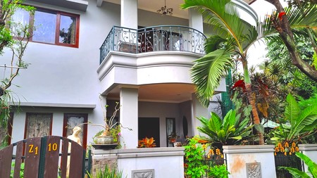 Rumah Hoek Langka di Giriloka 3 . Strategi Aman Simpan Nilai Aset. Rumah Elegan di Atas Lahan 414 m² . Pilihan Keluarga Mapan BSD