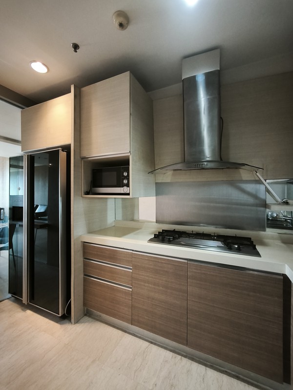 FX Residence 3BR Lantai 30 - For Rent !!