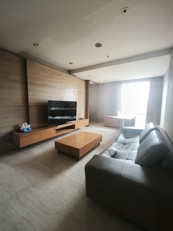 FX Residence 3BR Lantai 30 - For Rent Full Furnished !!