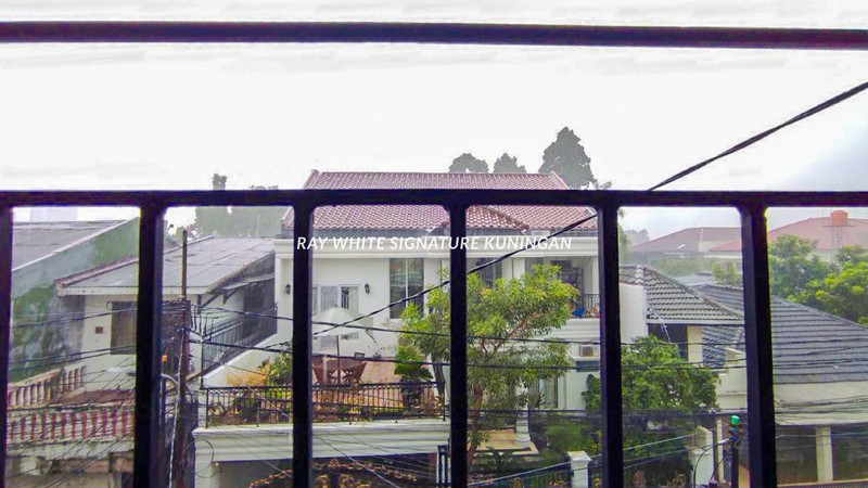 Rumah dan Kost Aktif Lokasi Elite dan Strategis di Menteng Dalam