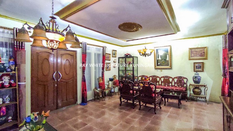 Rumah dan Kost Aktif Lokasi Elite dan Strategis di Menteng Dalam