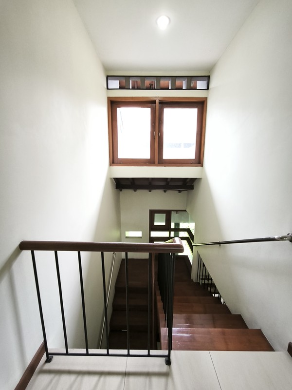 Rumah di Cisanggiri - Disewakan !!