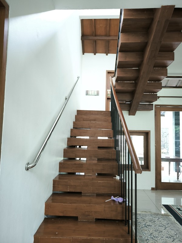 Rumah di Cisanggiri - Disewakan !!