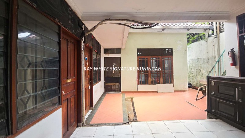 Rumah 2 Lantai Strategis di Jl. Kelud, Guntur Kuningan - Cocok untuk Kost