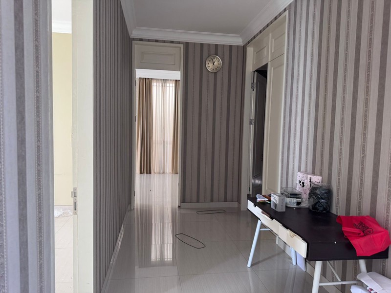 Rumah Mewah LaRizwood Larizgolf Pakuwon Indah Surabaya Barat