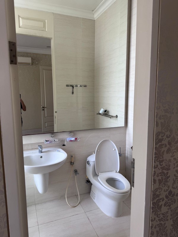 Rumah Mewah LaRizwood Larizgolf Pakuwon Indah Surabaya Barat