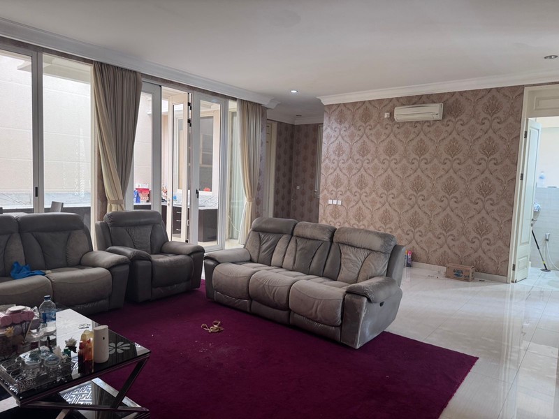 Rumah Mewah LaRizwood Larizgolf Pakuwon Indah Surabaya Barat