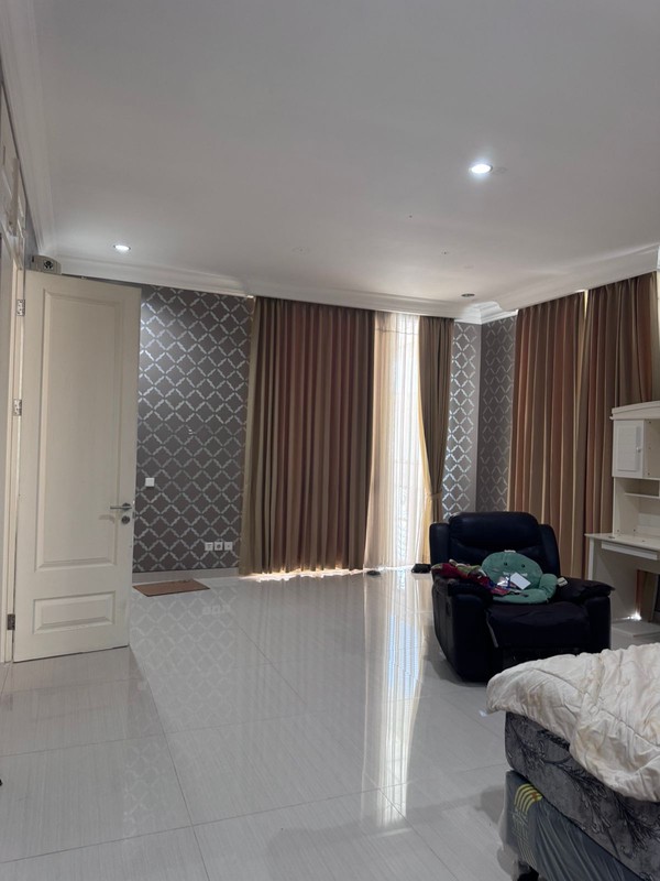 Rumah Mewah LaRizwood Larizgolf Pakuwon Indah Surabaya Barat