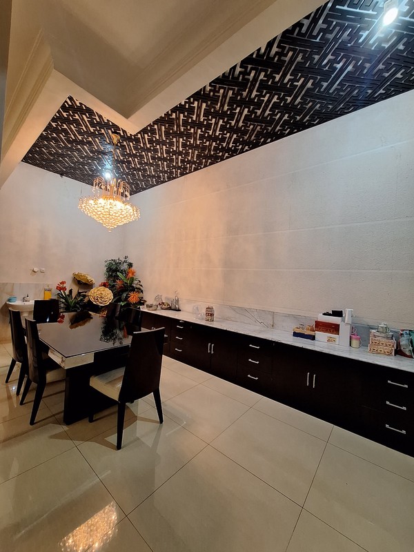 Rumah Mewah LaRizwood Larizgolf Pakuwon Indah Surabaya Barat