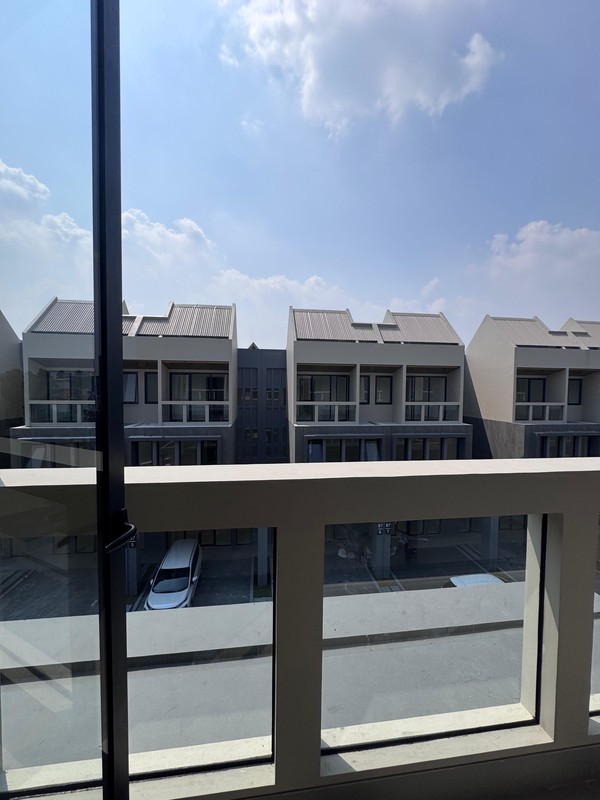 dijual cepat ruko strategis siap huni di delrey bsd city tangerang selatan banten