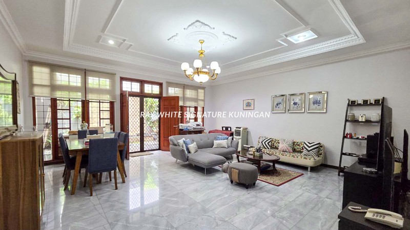 Rumah Siap Huni Lokasi Tenang & Asri di Elang Malindo Jatiwaringin