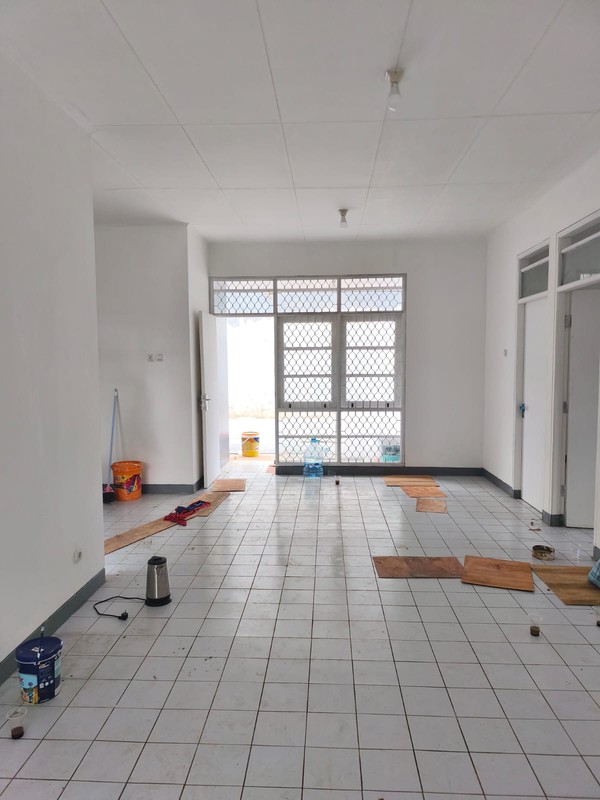 disewa rumah strategis halaman besar renovasi rapih siap huni griya loka jalan palm bintang bsd city tangerang selatan banten