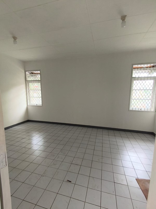 disewa rumah strategis halaman besar renovasi rapih siap huni griya loka jalan palm bintang bsd city tangerang selatan banten