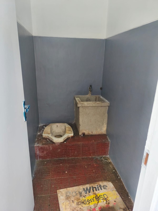 disewa rumah strategis halaman besar renovasi rapih siap huni griya loka jalan palm bintang bsd city tangerang selatan banten