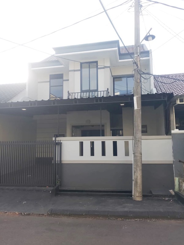 dijual cepat rumah strategis tengah kota siap huni di villa melati mas serpong tangerang selatan banten