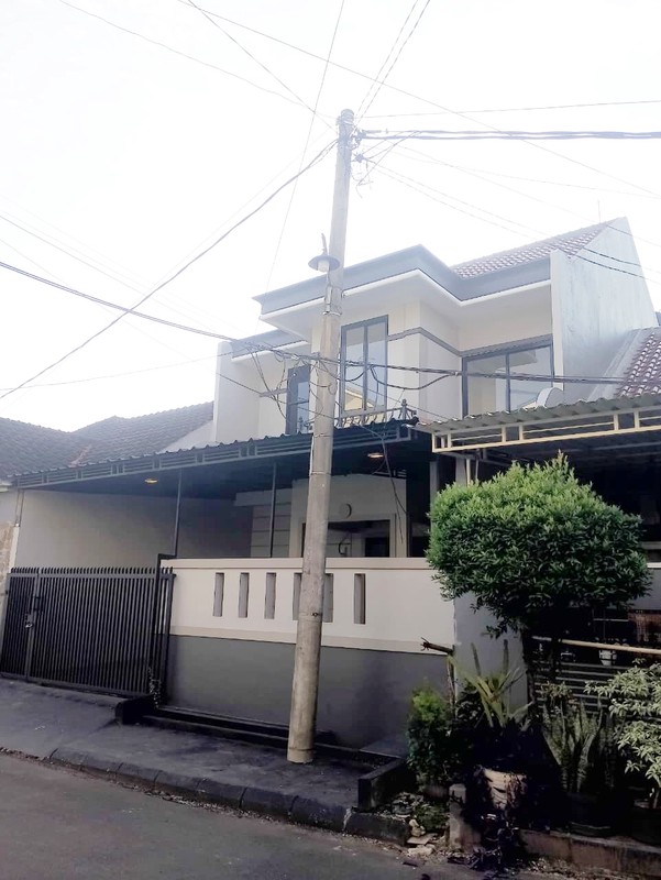 dijual cepat rumah strategis tengah kota siap huni di villa melati mas serpong tangerang selatan banten