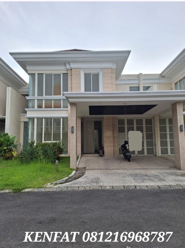 Rumah Mewah Pakuwon Indah Cluster LaRizwood Pakuwon Indah Mall Surabaya Barat 