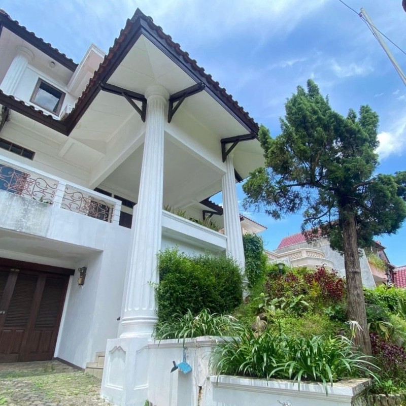Rumah Mewah di Villa Cinere Mas Cinere Tangerang Selatan