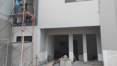 dijual cepat rumah berderet 3 unit shm bisa kpr  kondisi baru di griya loka bsd city tangerang selatan banten