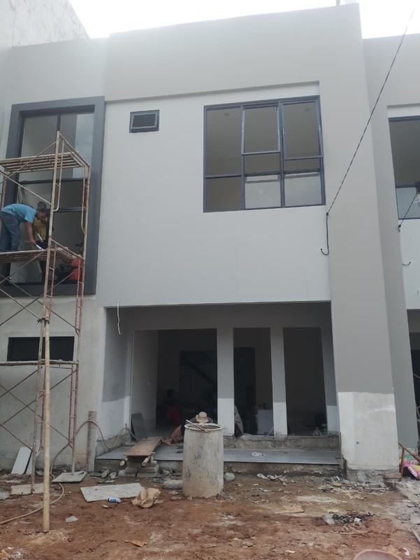 dijual cepat rumah berderet 3 unit shm bisa kpr  kondisi baru di griya loka bsd city tangerang selatan banten