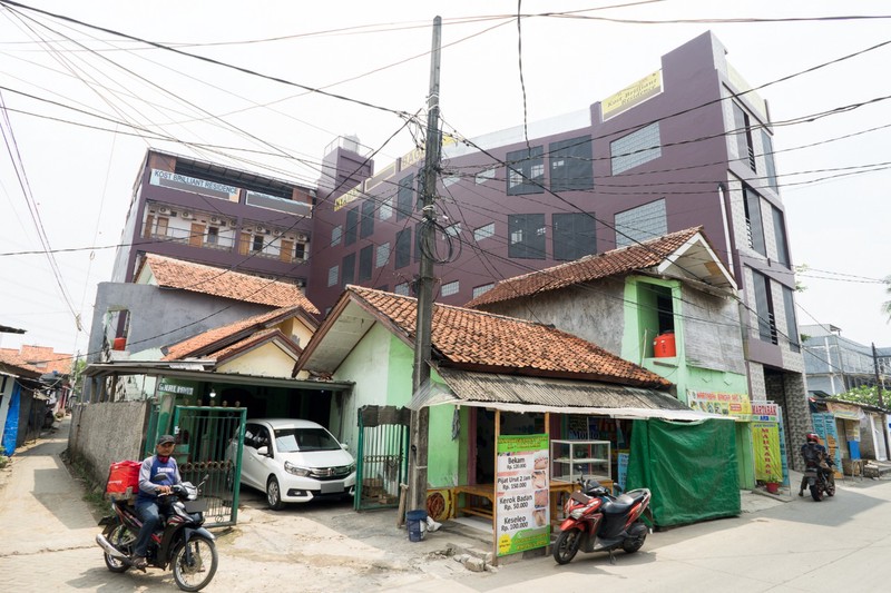dijual rumah kost full terisi lokasi strategis good invest di jalan cibogo wetan kost brilliant gading serpong tangerang selatan banten