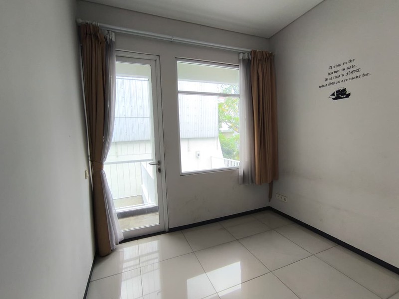 Rumah Disewakan di Rawa Barat