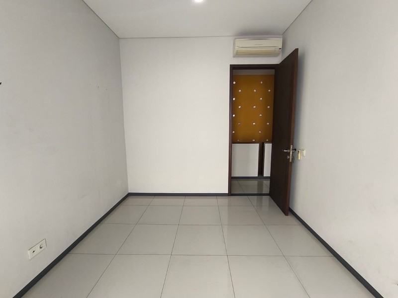 Rumah Disewakan di Rawa Barat