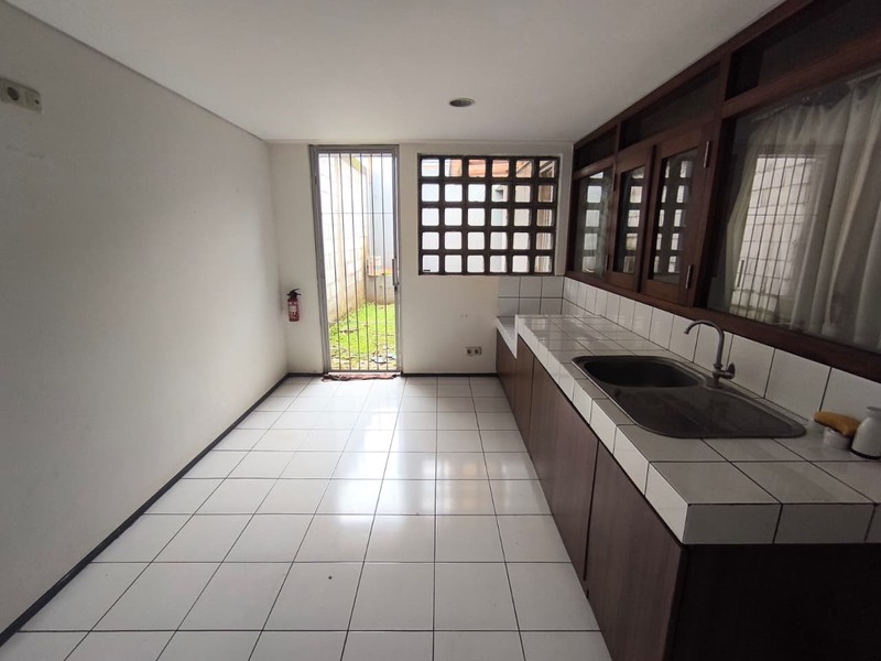 Rumah Disewakan di Rawa Barat