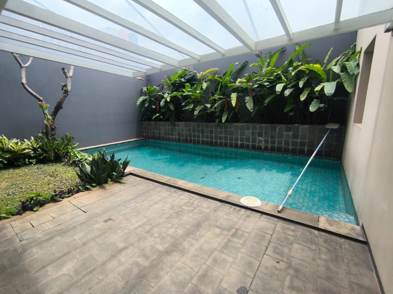 Rumah Disewakan di Rawa Barat