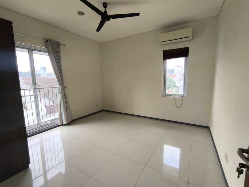 Rumah Disewakan di Rawa Barat