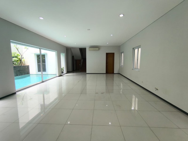 Rumah Disewakan di Rawa Barat