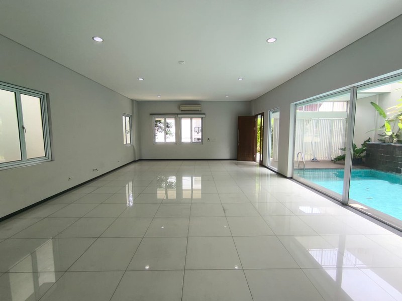 Rumah Disewakan di Rawa Barat