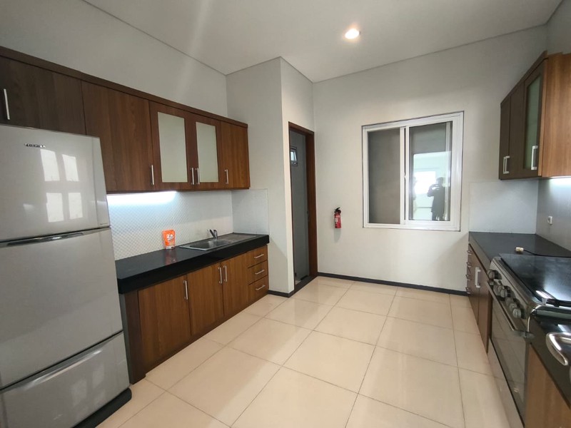 Rumah Disewakan di Rawa Barat