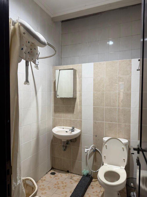 DISEWA RUMAH JALAN CIPANAS KEBAYORAN BARU JAKARTA SELATAN